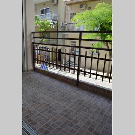 Loutraki Vibes Apartments Екстер'єр фото